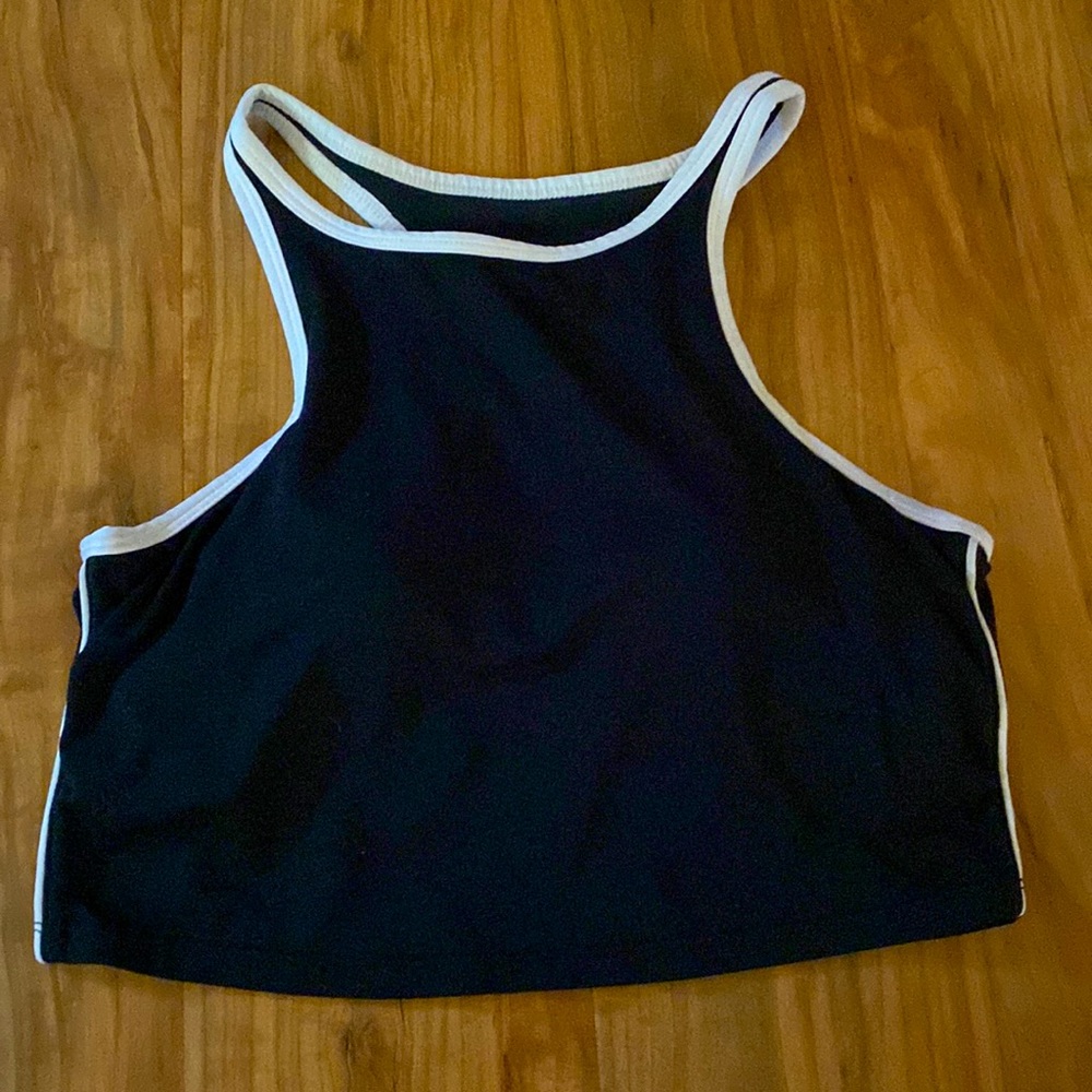 Fabletics small sports bra. Black/ white. Pads included